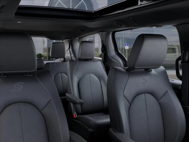 2026 Chrysler Pacifica Select AWD