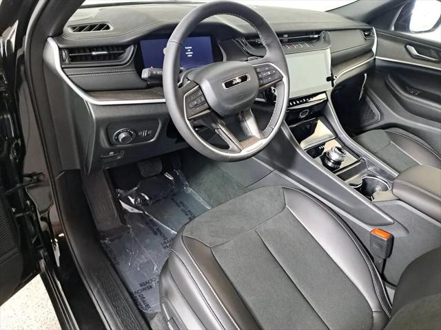 2026 Jeep Grand Cherokee L Altitude 4x2