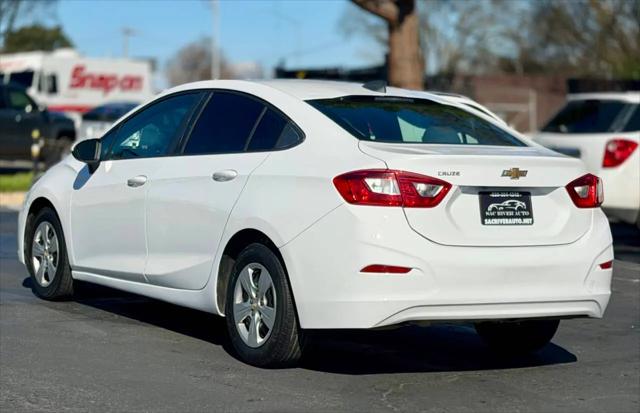 2017 Chevrolet Cruze LS Auto