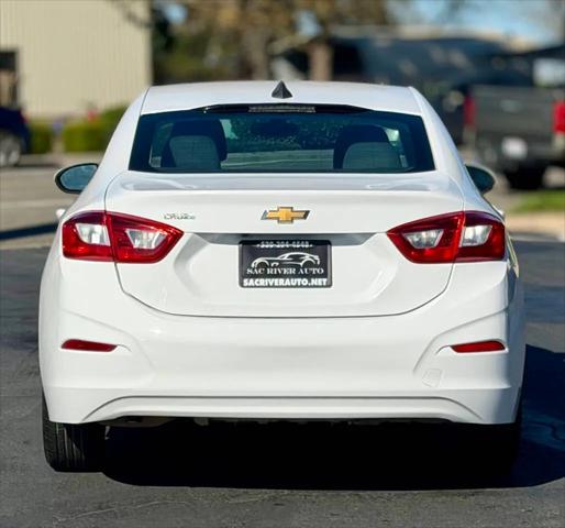 2017 Chevrolet Cruze LS Auto