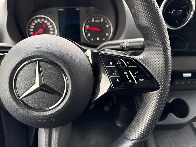 2025 Mercedes-Benz Sprinter 2500 High Roof 4-Cyl Diesel