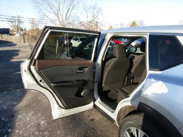 2023 Nissan Rogue SV Intelligent AWD