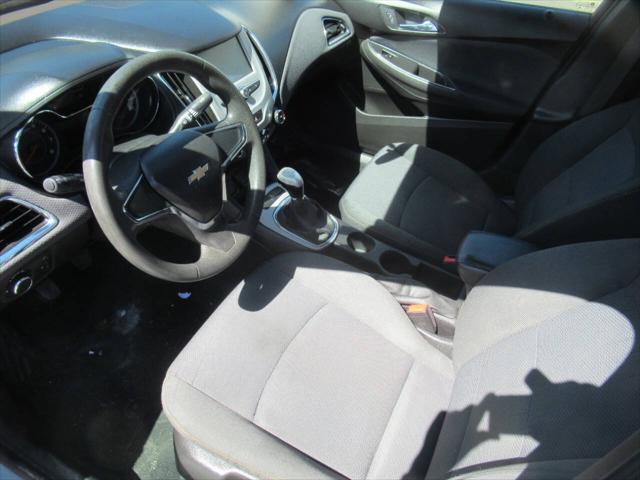 2018 Chevrolet Cruze LS Manual