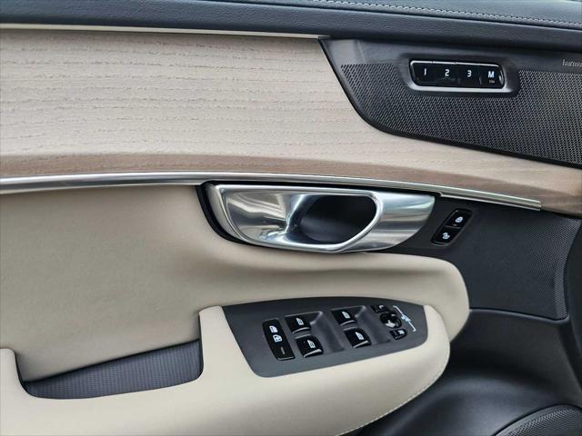 2026 Volvo XC90 Plug-In Hybrid Plus, T8 AWD, Electric/Gasoline, Bright, 7 Seats