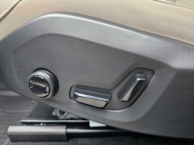 2026 Volvo XC90 Plug-In Hybrid Plus, T8 AWD, Electric/Gasoline, Bright, 7 Seats