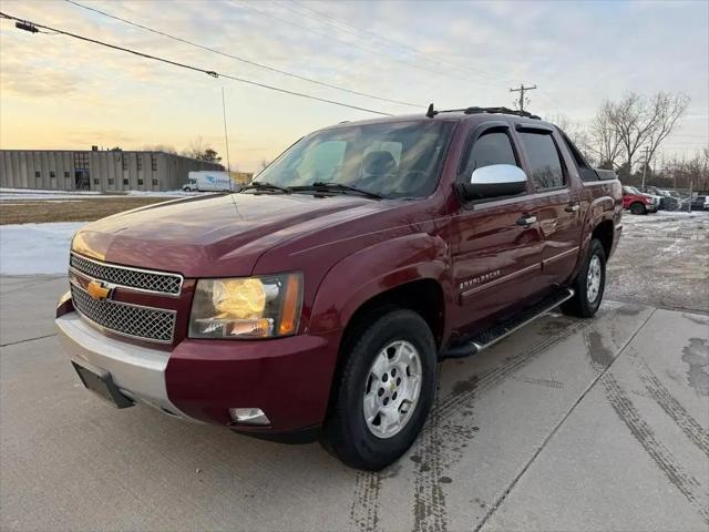 2008 Chevrolet Avalanche LT for sale in Flint, MI