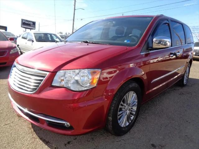 2016 Chrysler Town & Country Touring-L Anniversary Edition for sale in Martinsville, VA