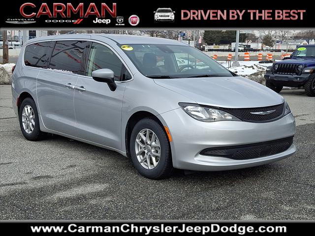 2023 Chrysler Voyager LX