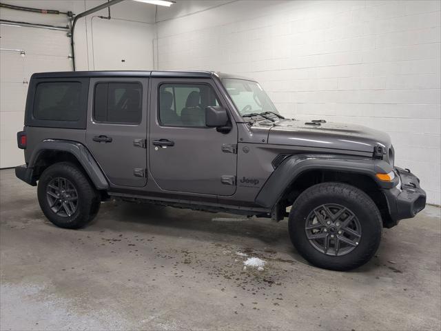2025 Jeep Wrangler 4-Door Summit 4x4