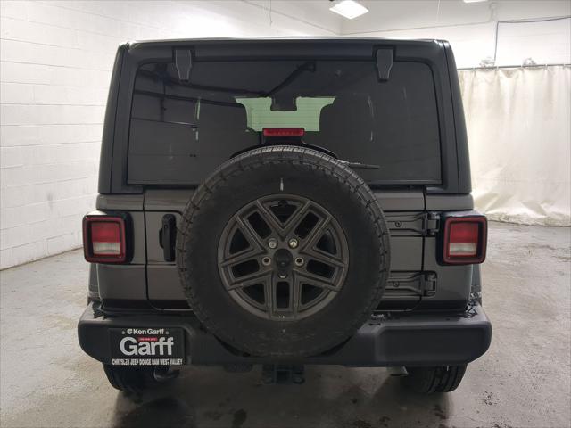 2025 Jeep Wrangler 4-Door Summit 4x4