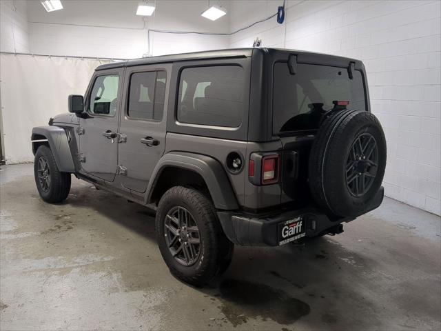 2025 Jeep Wrangler 4-Door Summit 4x4