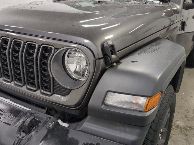 2025 Jeep Wrangler 4-Door Summit 4x4
