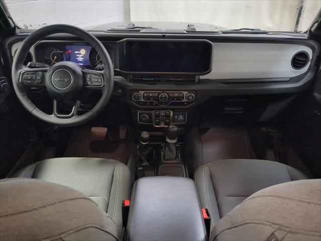 2025 Jeep Wrangler 4-Door Summit 4x4