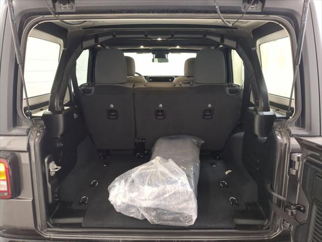 2025 Jeep Wrangler 4-Door Summit 4x4