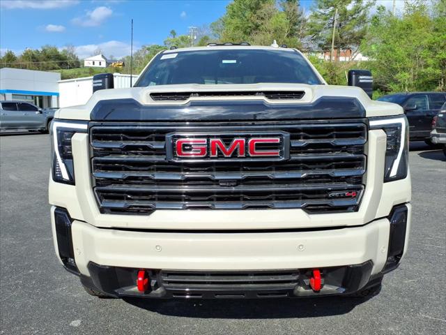 2026 GMC Sierra 2500HD Crew Cab, Standard Bed, AT4, 4WD