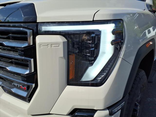 2026 GMC Sierra 2500HD Crew Cab, Standard Bed, AT4, 4WD