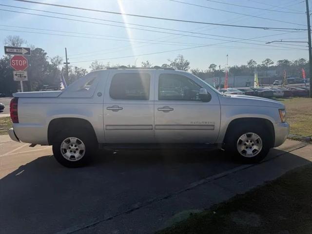 2013 Chevrolet Avalanche LS