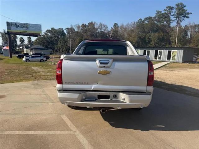 2013 Chevrolet Avalanche LS