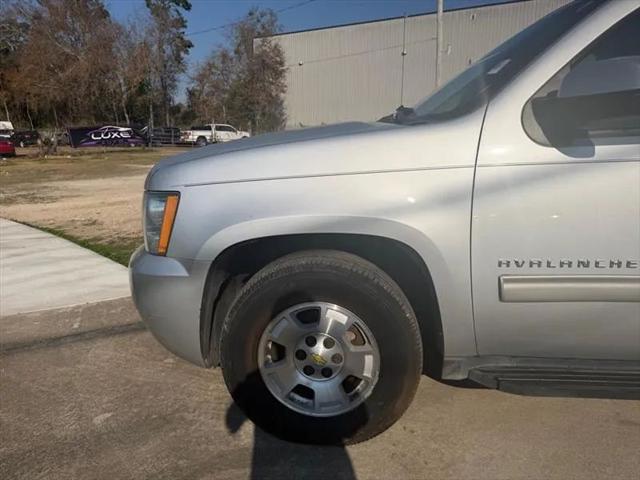 2013 Chevrolet Avalanche LS