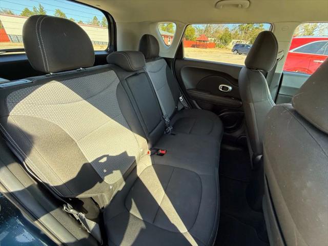 2017 Kia Soul +