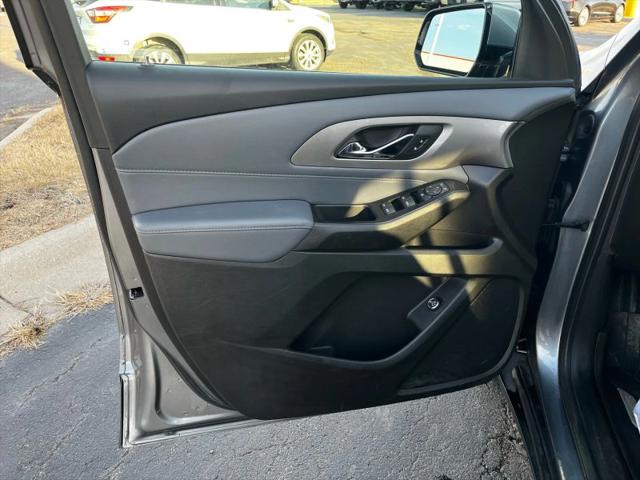 2020 Chevrolet Traverse AWD LT Cloth