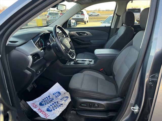 2020 Chevrolet Traverse AWD LT Cloth