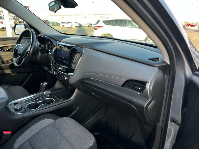 2020 Chevrolet Traverse AWD LT Cloth