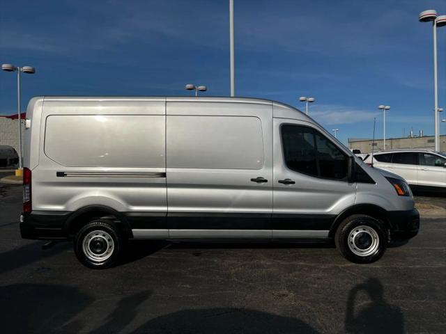 2023 Ford Transit Cargo Van Medium Roof w/LWB