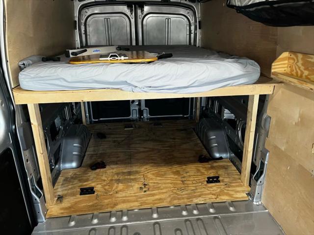 2023 Ford Transit Cargo Van Medium Roof w/LWB