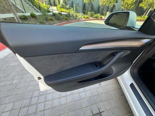 2021 Tesla Model 3 Standard Range Plus Rear-Wheel Drive