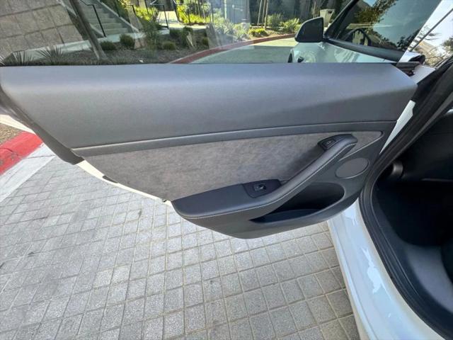 2021 Tesla Model 3 Standard Range Plus Rear-Wheel Drive