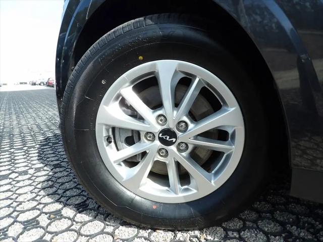 2022 Kia Carnival MPV LX Seat Package
