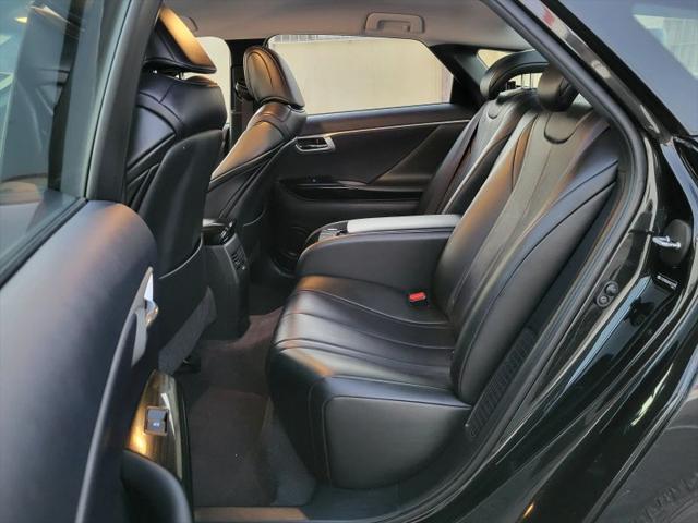 2017 Toyota Mirai Base