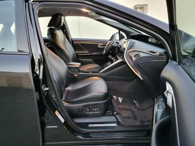 2017 Toyota Mirai Base