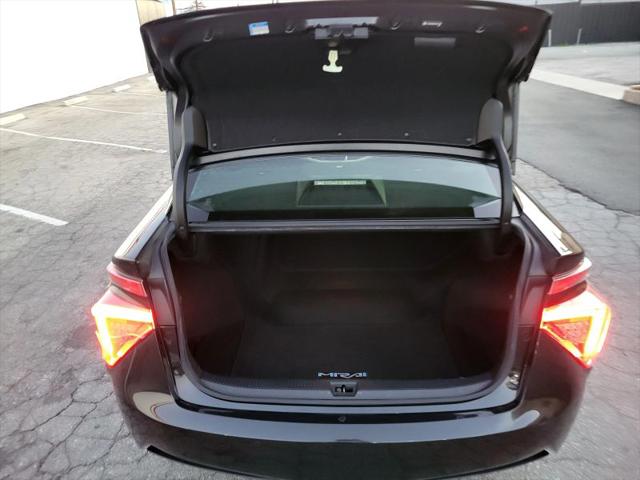 2017 Toyota Mirai Base