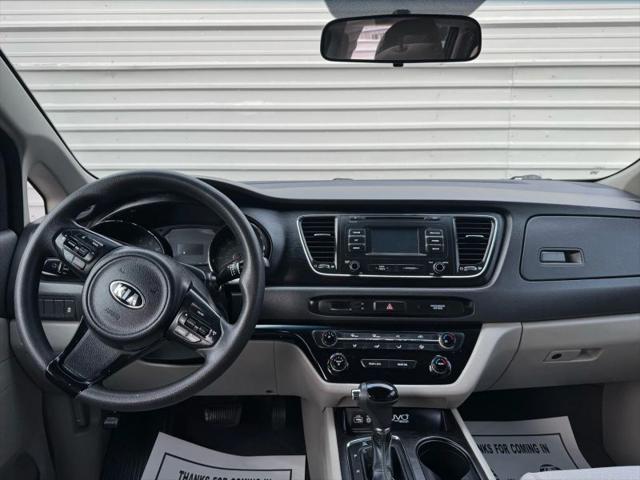 2016 Kia Sedona LX