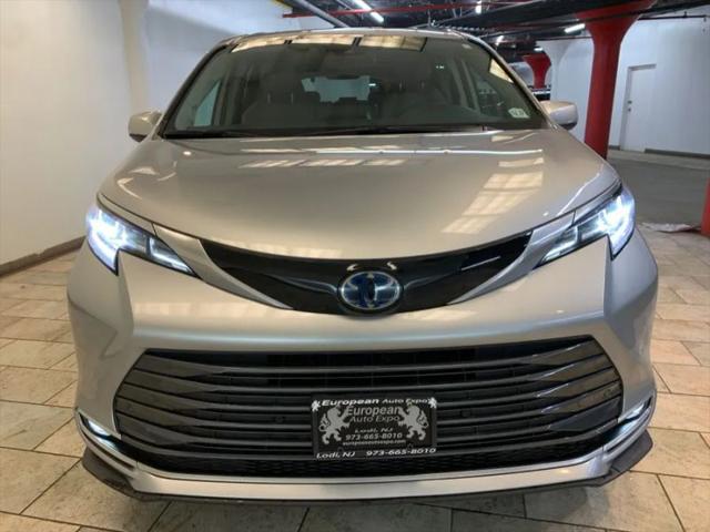 2023 Toyota Sienna Limited