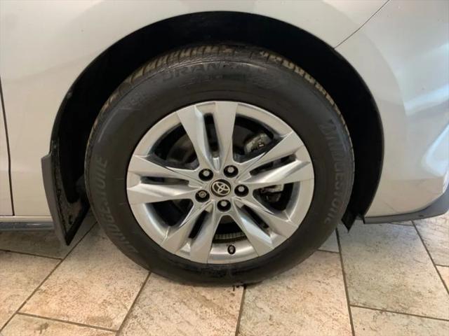 2023 Toyota Sienna Limited