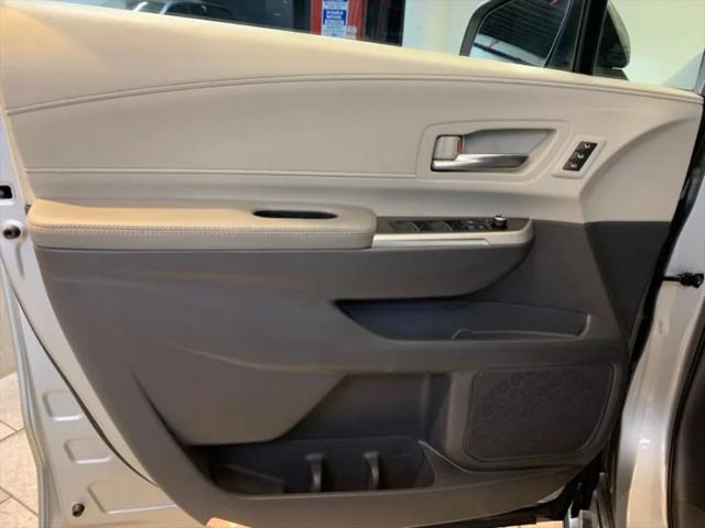 2023 Toyota Sienna Limited