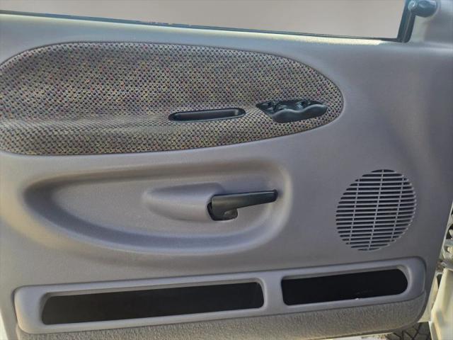 2001 Dodge Ram 2500 Base