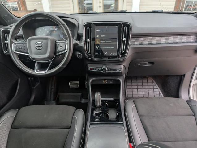 2021 Volvo XC40 T5 R-Design