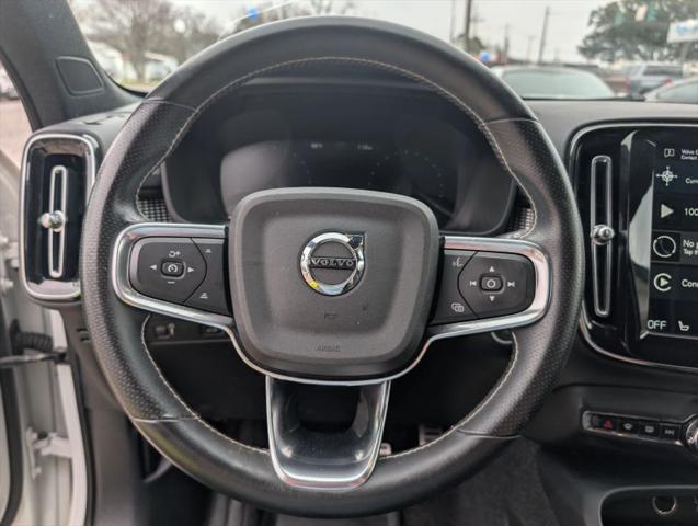 2021 Volvo XC40 T5 R-Design
