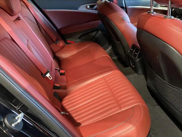 2023 Genesis G70 2.0T RWD