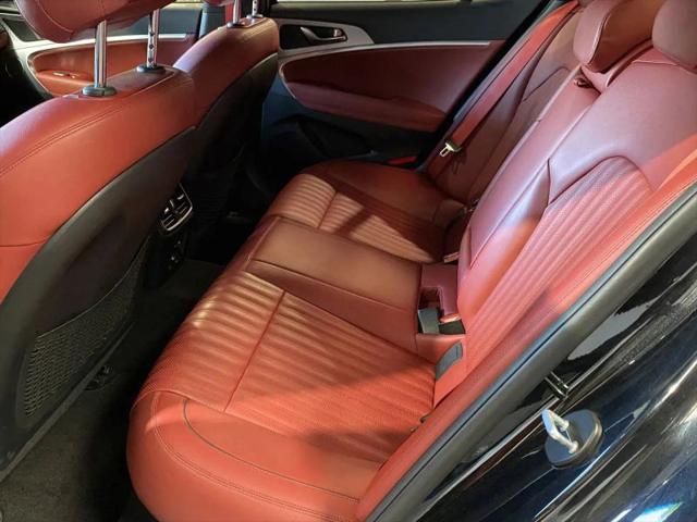 2023 Genesis G70 2.0T RWD