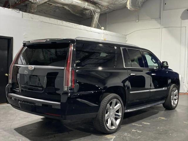 2019 Cadillac Escalade ESV Luxury