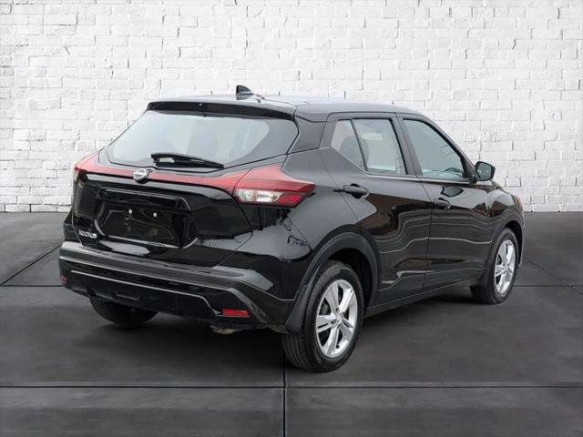 2025 Nissan Kicks S