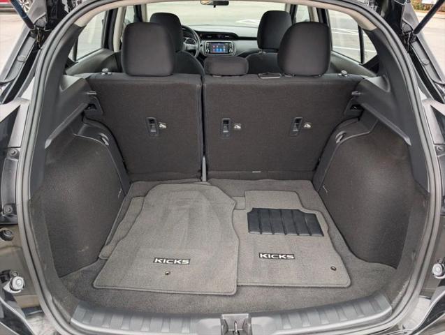 2025 Nissan Kicks S