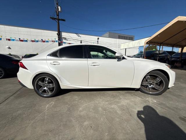 2016 Lexus IS 200t 200t