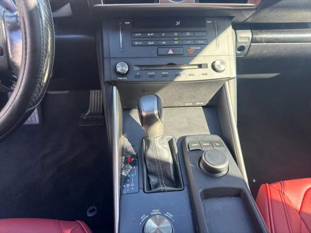 2016 Lexus IS 200t 200t
