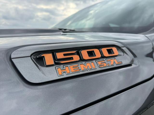 2019 Ram 1500 Laramie Crew Cab 4x4 5'7" Box